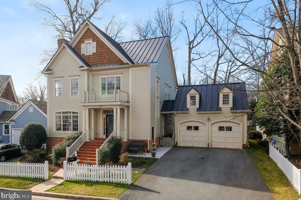 135 Treehaven St, Gaithersburg MD  20878-5748 exterior