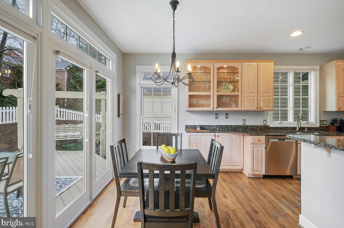 135 Treehaven St, Gaithersburg MD  20878-5748 exterior