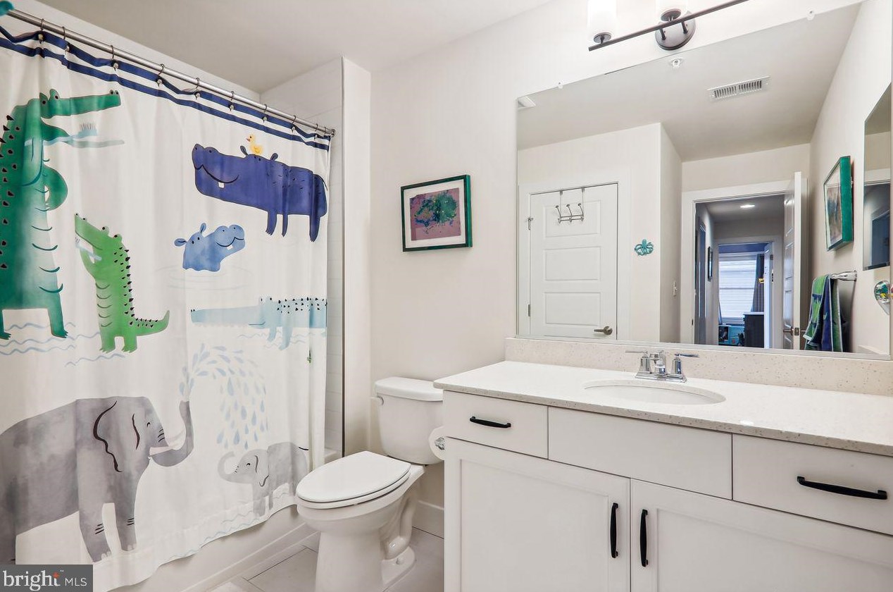 18613 Strawberry Knoll Rd, Gaithersburg MD  20879 exterior