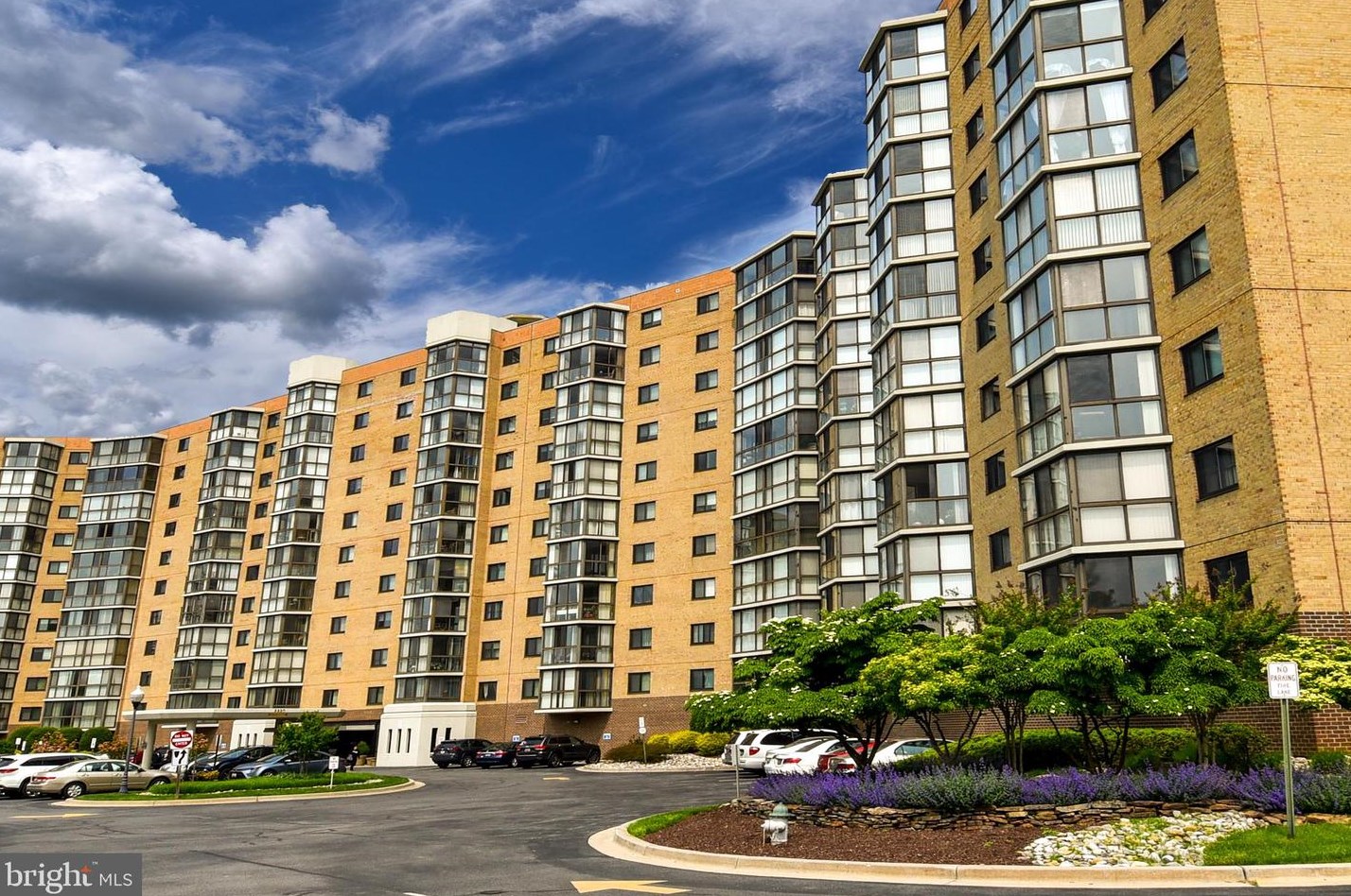3330 N Leisure World Blvd #5-101, Silver Spring, MD 20906