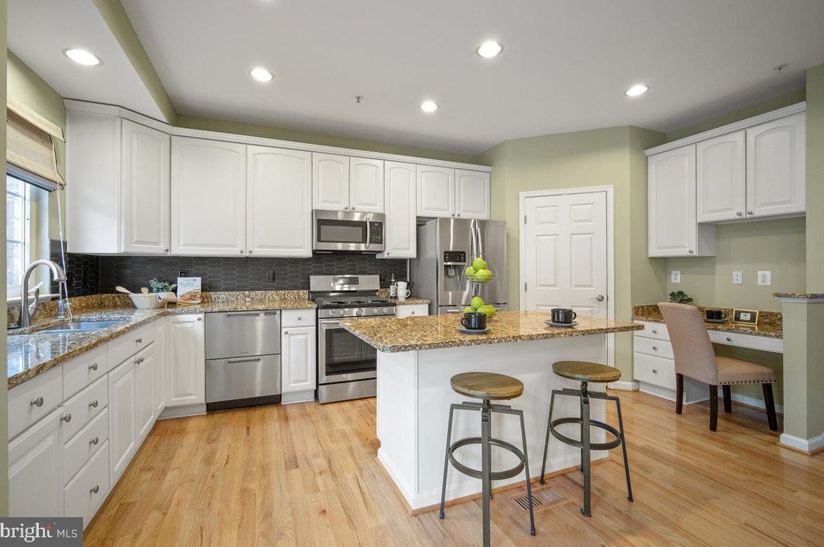 607 Gatestone St, Gaithersburg MD  20878-2187 exterior