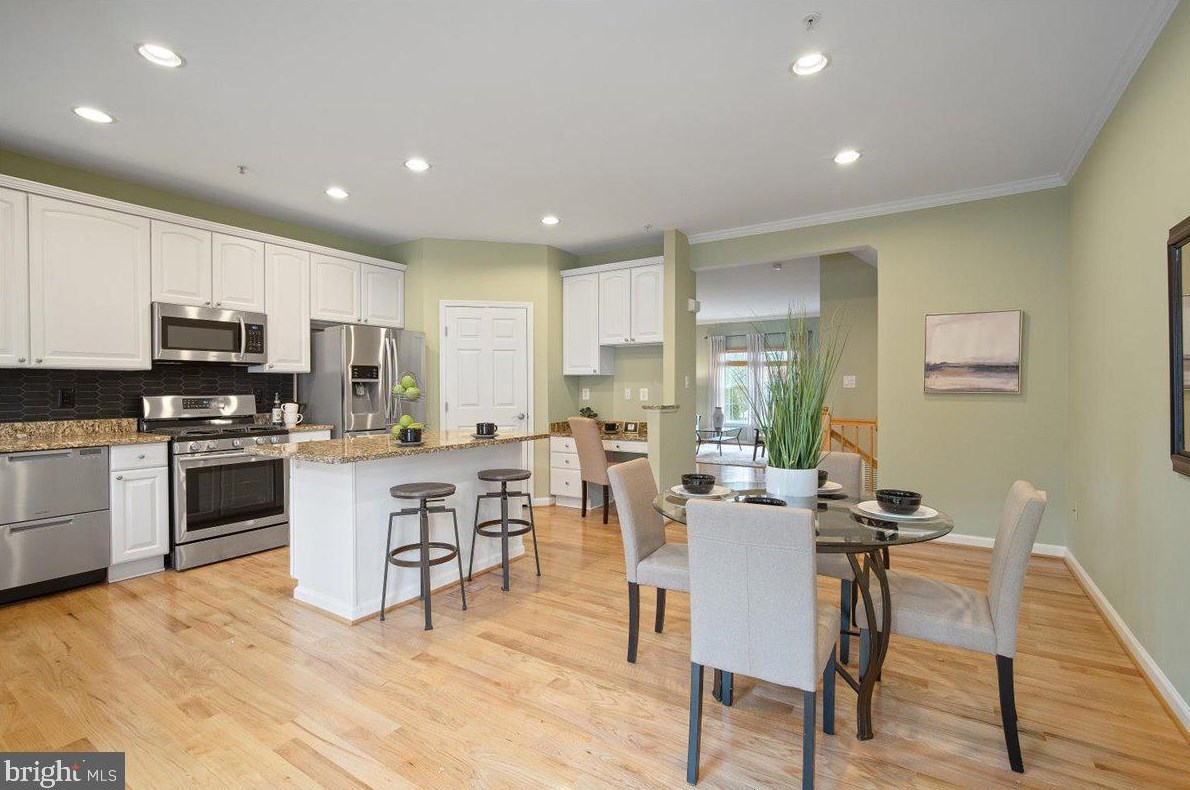 607 Gatestone St, Gaithersburg MD  20878-2187 exterior