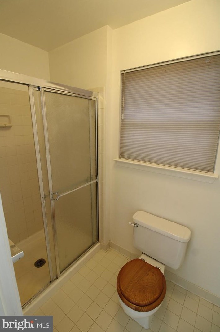 1602 Tanyard Hill Rd, Gaithersburg MD 20879-3210 exterior