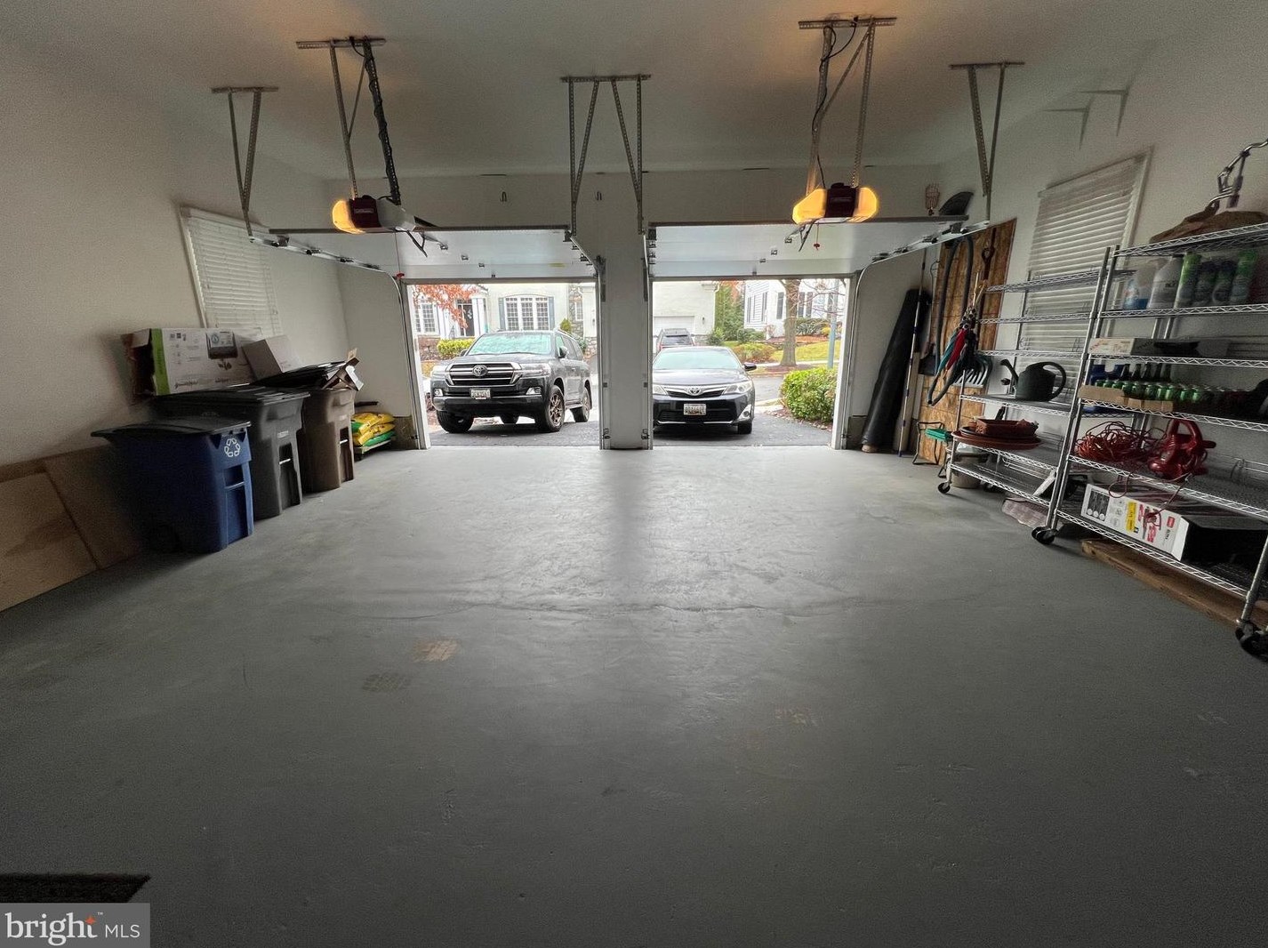 200 Long Trail Ln, Rockville MD 20850-7771 exterior