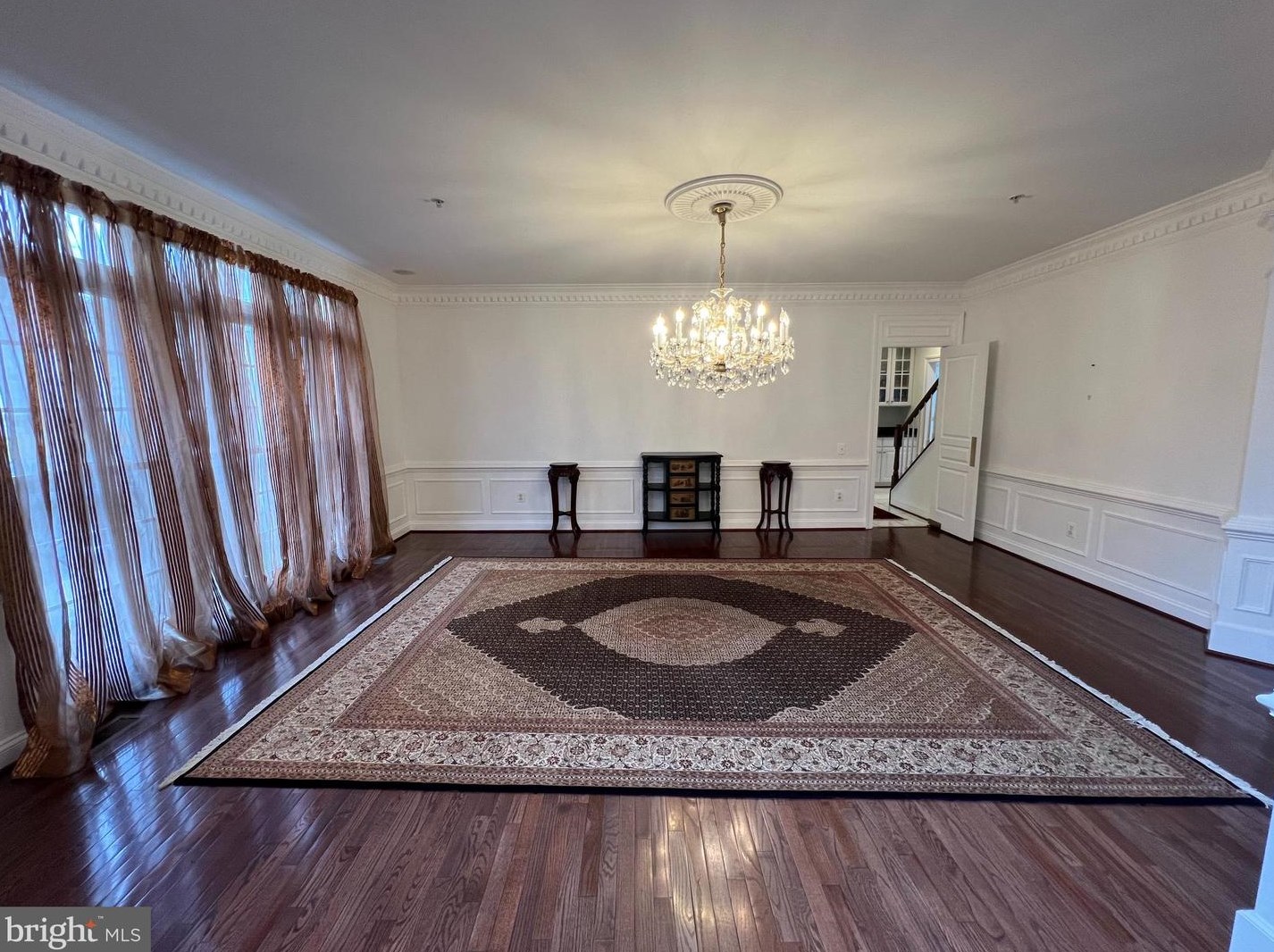 200 Long Trail Ln, Rockville MD 20850-7771 exterior