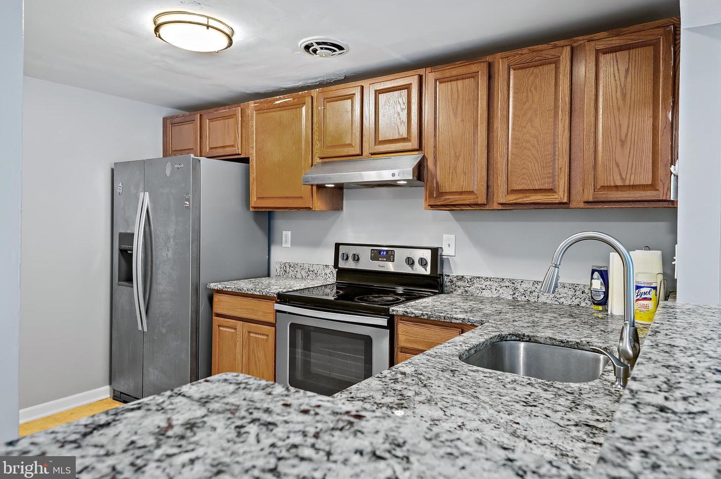 9247 Chadburn Pl, Gaithersburg MD  20886-4037 exterior