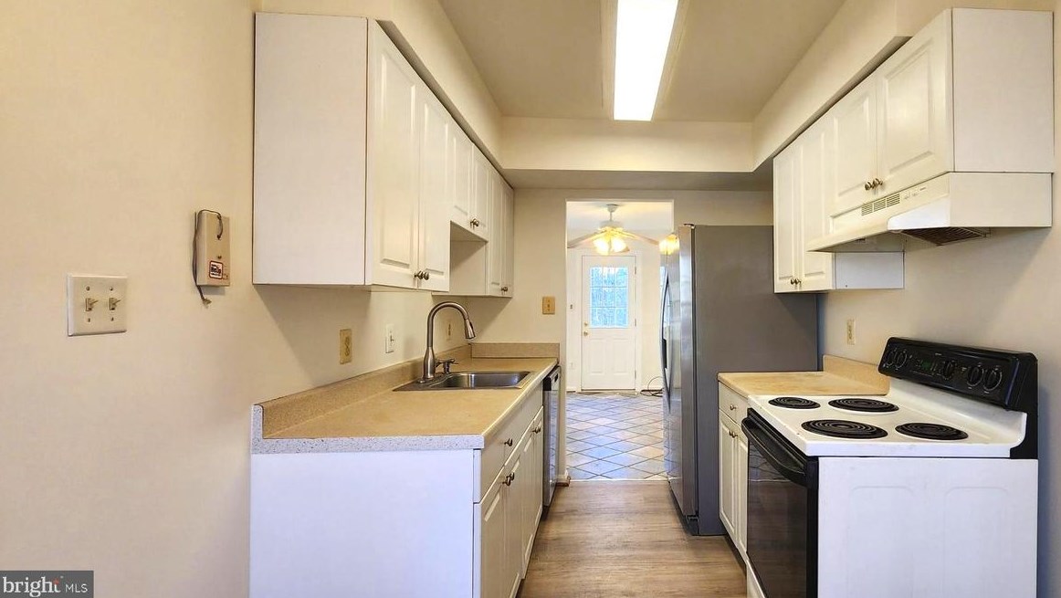 14642 Keeneland Cir, Gaithersburg MD  20878-3779 exterior