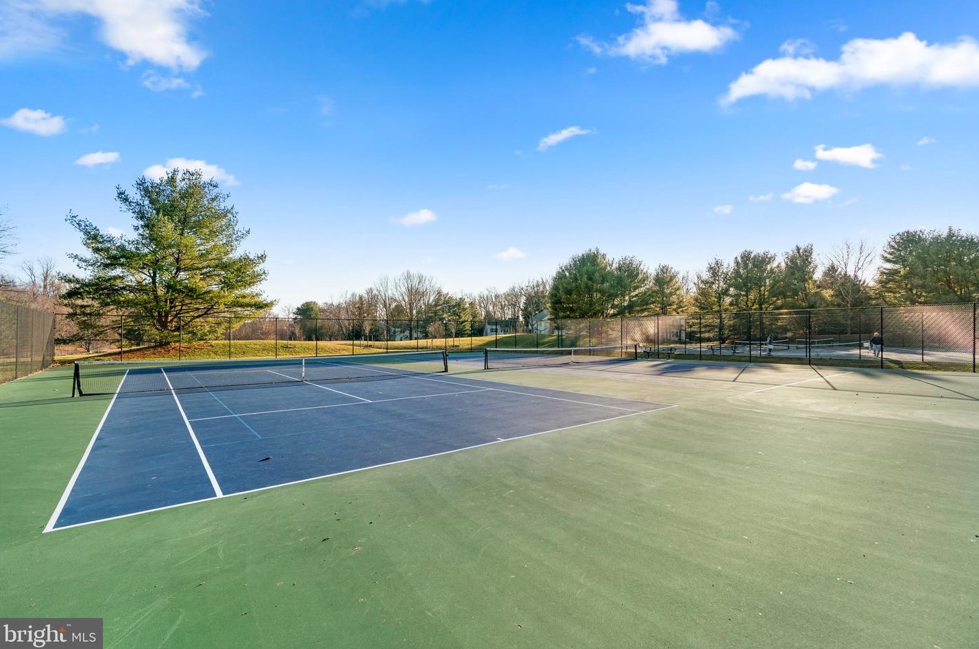 8628 Fountain Valley Dr, Gaithersburg MD  20886-5673 exterior