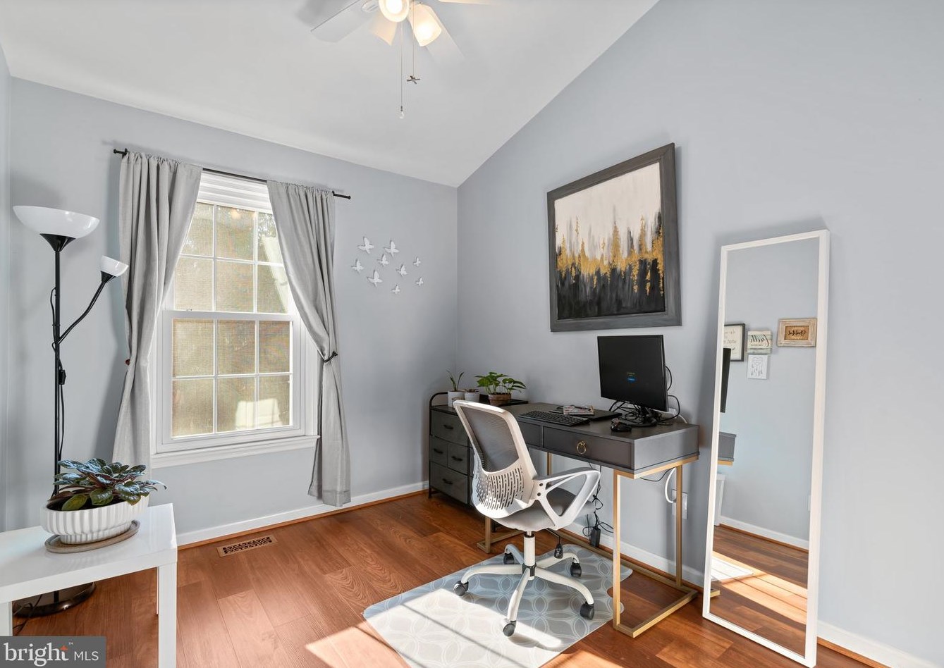 8628 Fountain Valley Dr, Gaithersburg MD  20886-5673 exterior