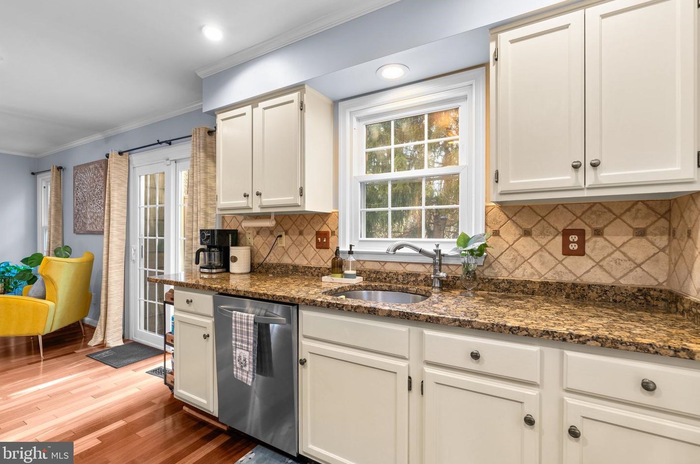 8628 Fountain Valley Dr, Gaithersburg MD  20886-5673 exterior