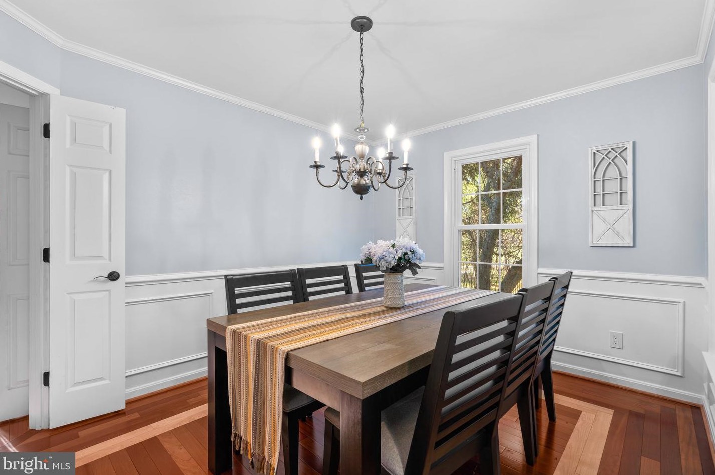 8628 Fountain Valley Dr, Gaithersburg MD  20886-5673 exterior