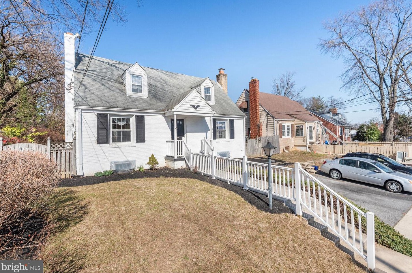 704 Buckingham Dr, Silver Spring, MD 20901