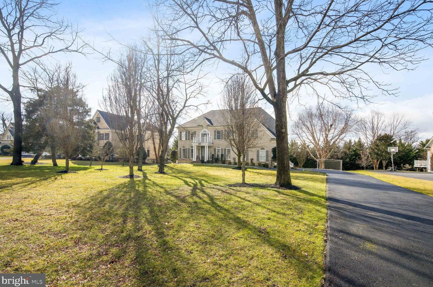 17610 Auburn Village Dr, Sandy Spring MD  20860-1045 exterior