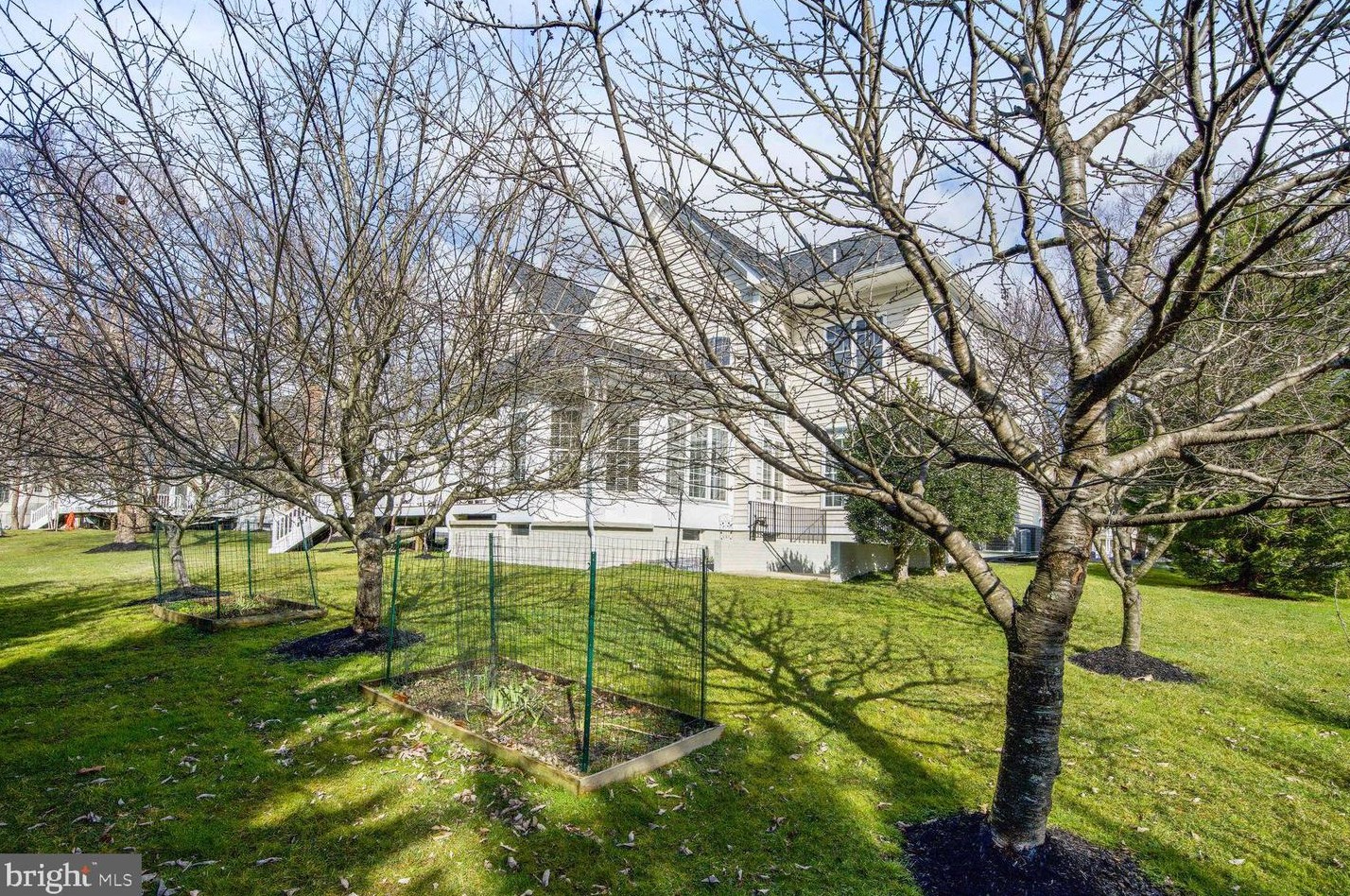 17610 Auburn Village Dr, Sandy Spring MD  20860-1045 exterior