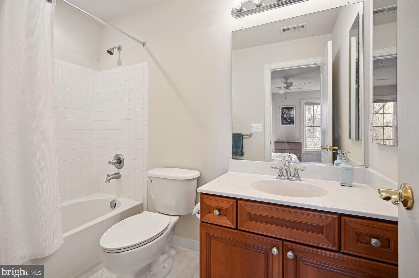 17610 Auburn Village Dr, Sandy Spring MD  20860-1045 exterior