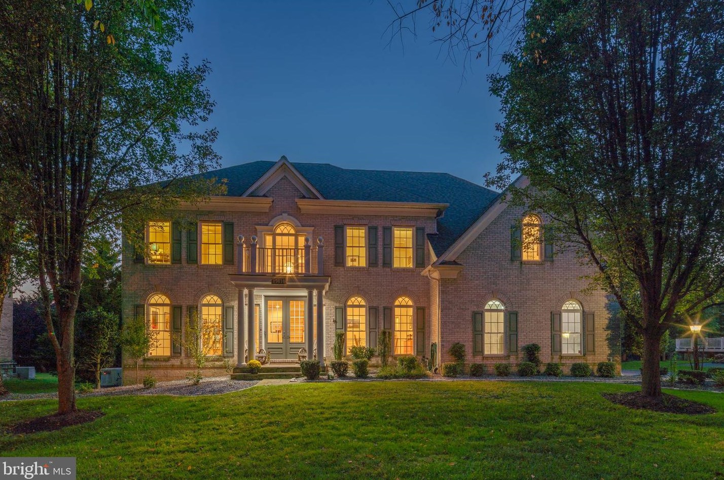 17610 Auburn Village Dr, Sandy Spring, MD 20860