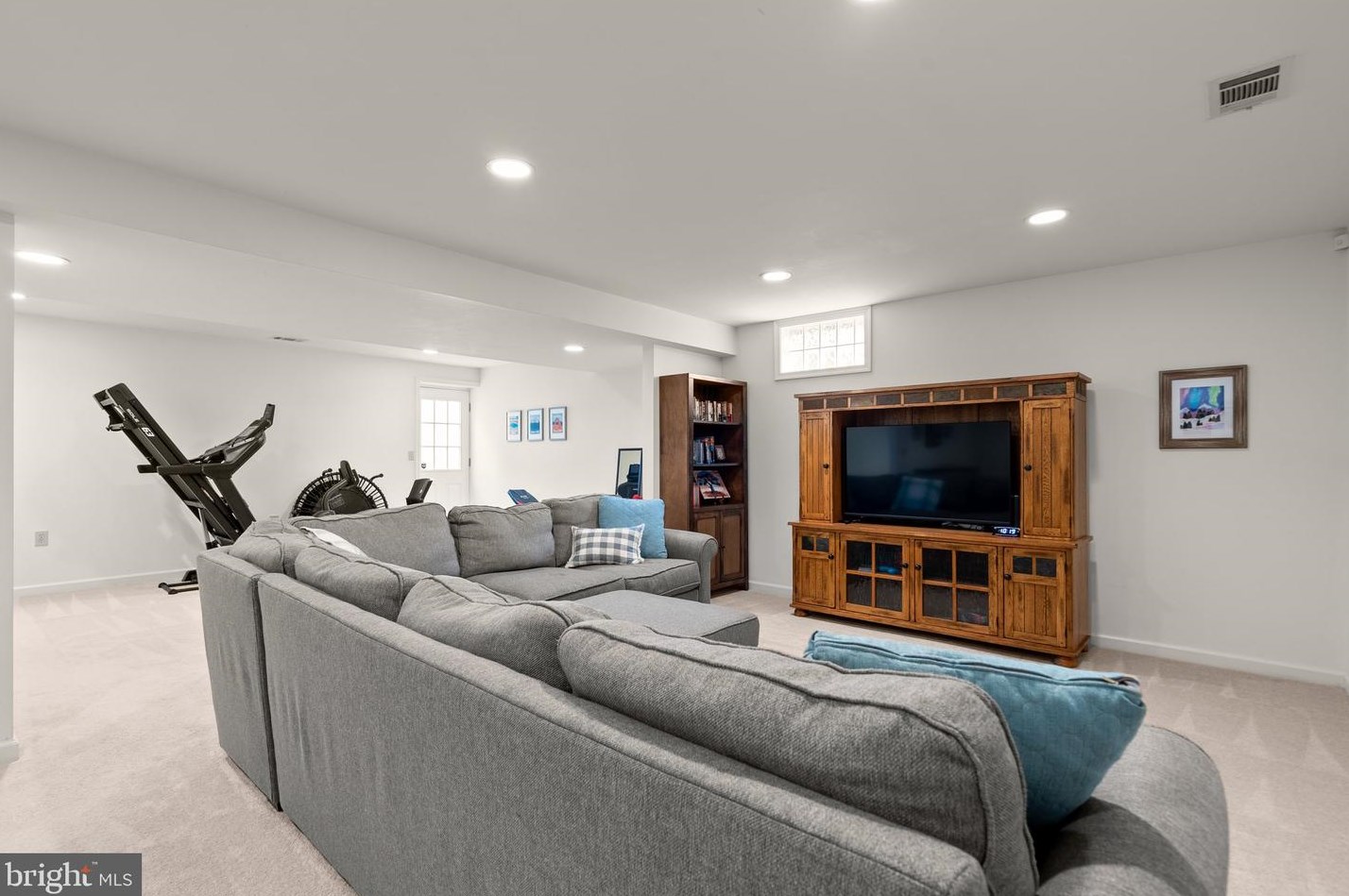 4208 Thorncroft Ter, Olney MD  20832-2950 exterior