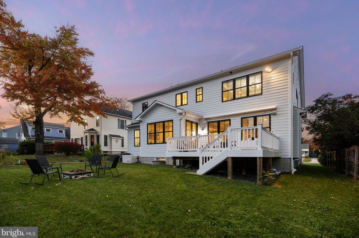 5816 Kingswood Rd, Bethesda MD 20814-1822 exterior