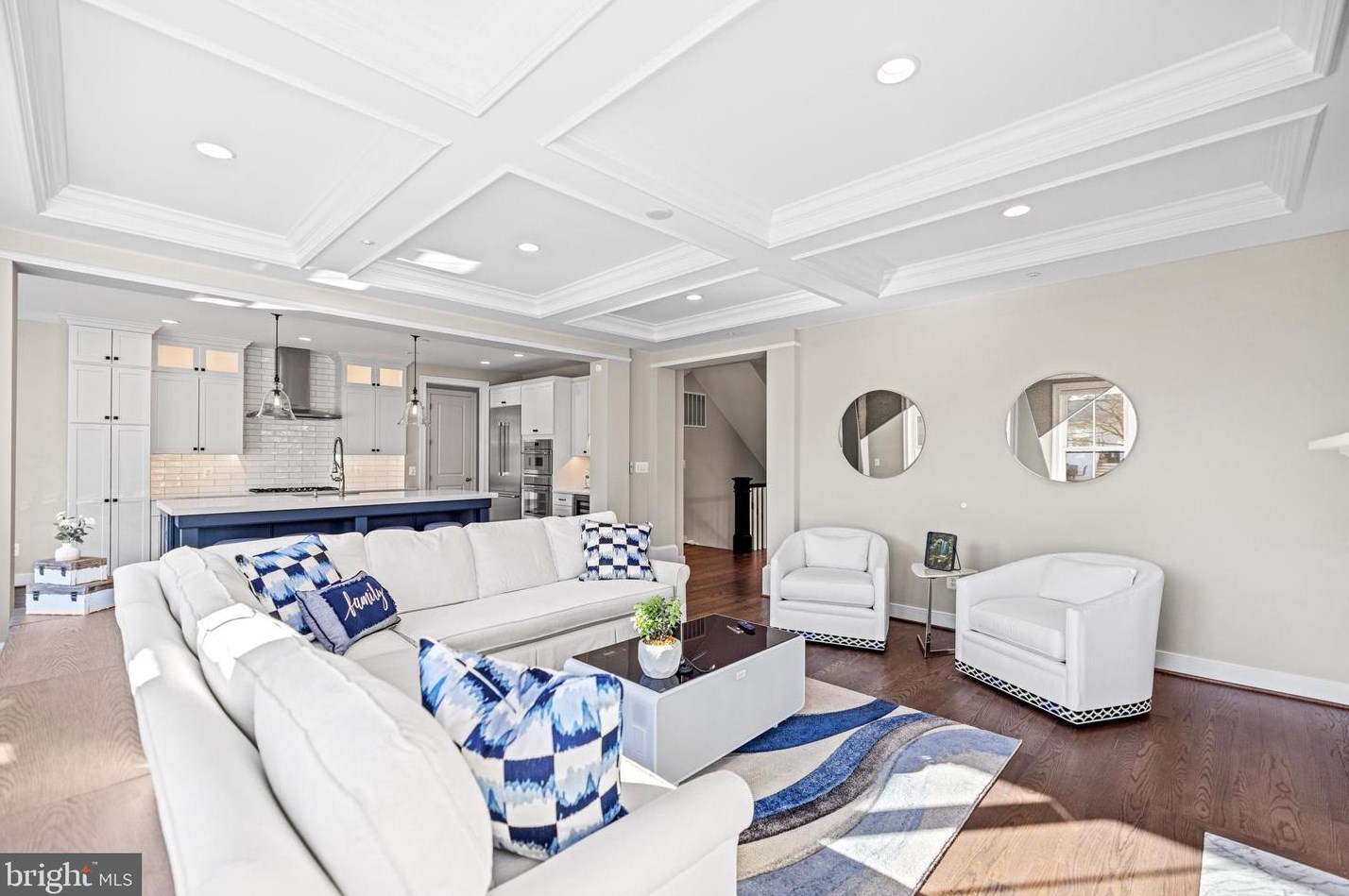 5816 Kingswood Rd, Bethesda MD 20814-1822 exterior