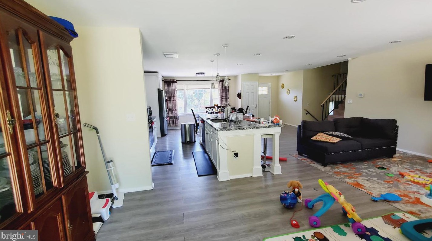 25004 Woodfield School Rd, Gaithersburg MD  20882-3711 exterior