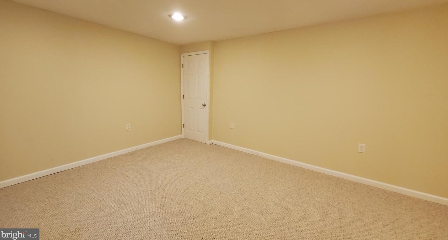 25004 Woodfield School Rd, Gaithersburg MD  20882-3711 exterior