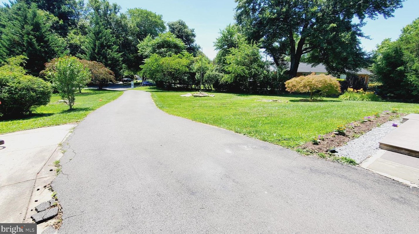 25004 Woodfield School Rd, Gaithersburg MD  20882-3711 exterior