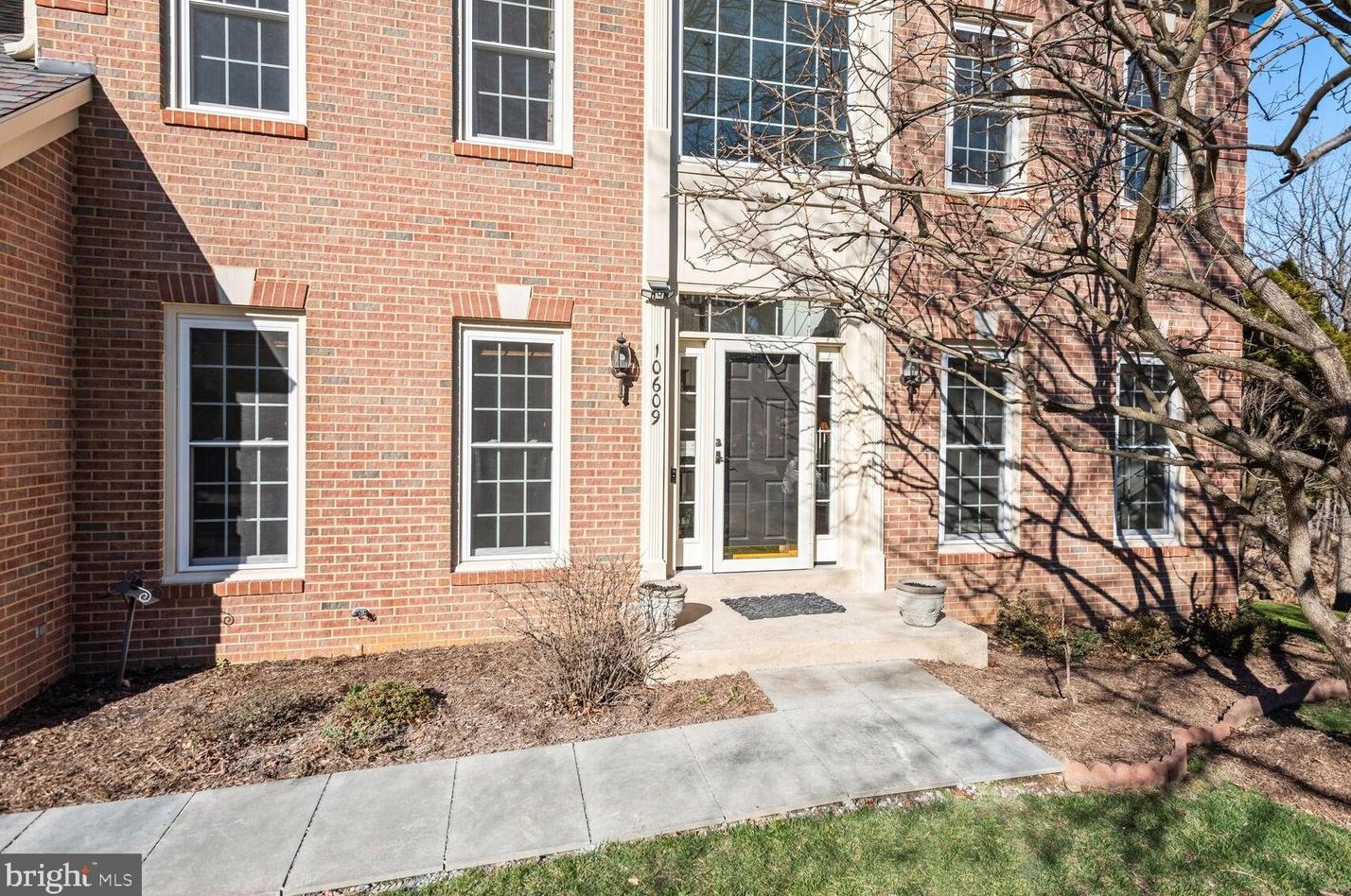 10609 Morning Field Dr, Rockville, MD 20854-6375