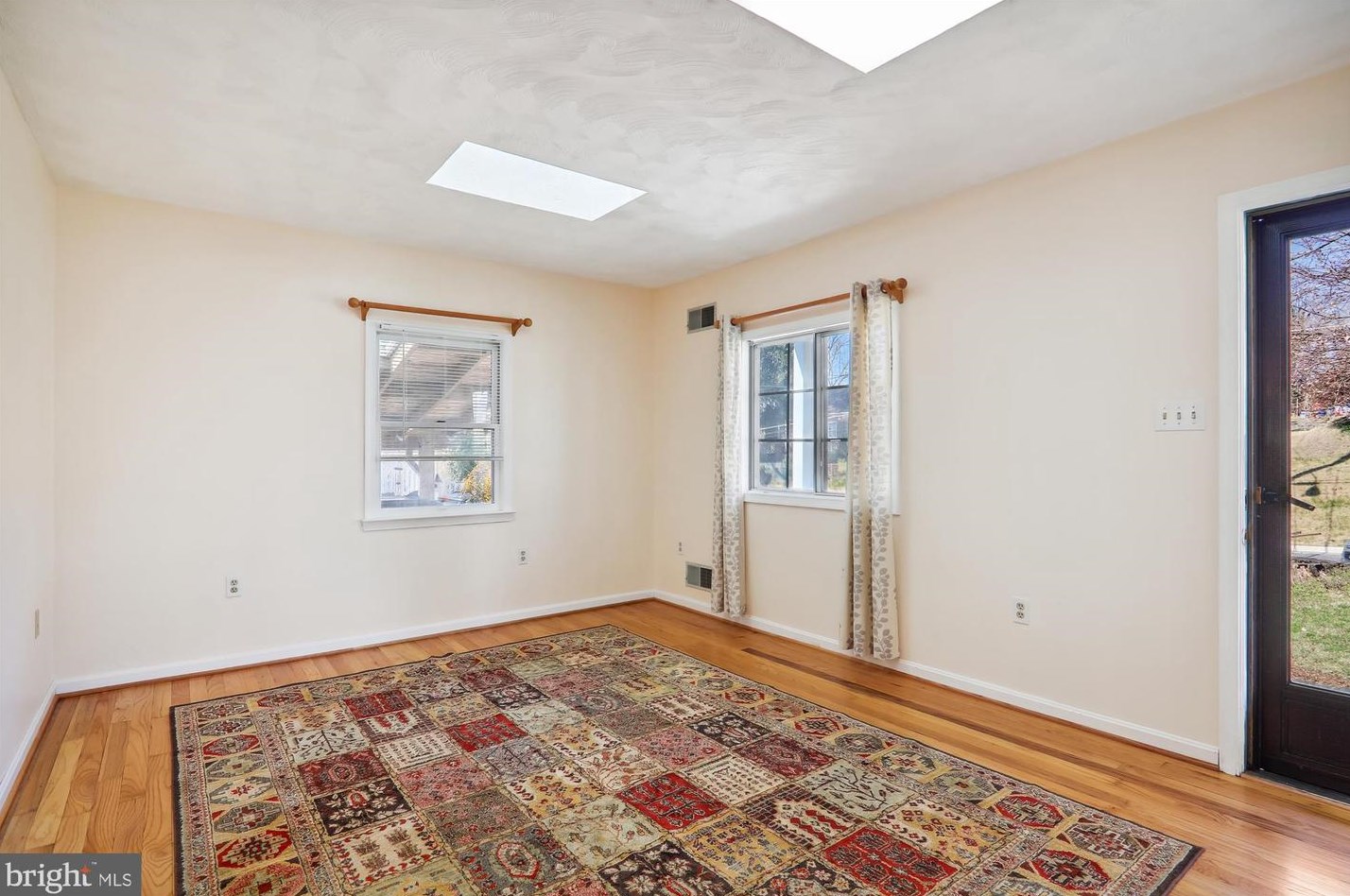 4510 Sigsbee Rd, Silver Spring, MD 20906-4648