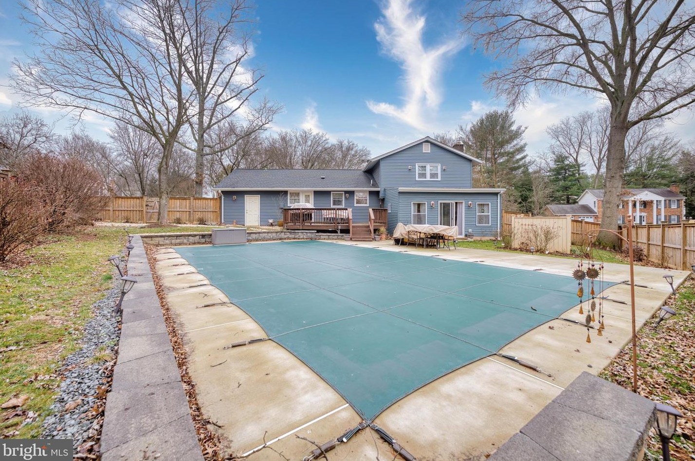 15300 Beaufort Pl, Silver Spring MD  20905-4202 exterior