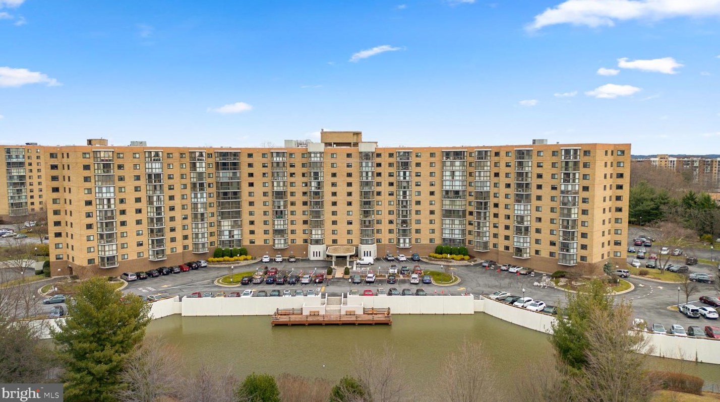 3330 N Leisure World Blvd #5-918, Silver Spring, MD 20906