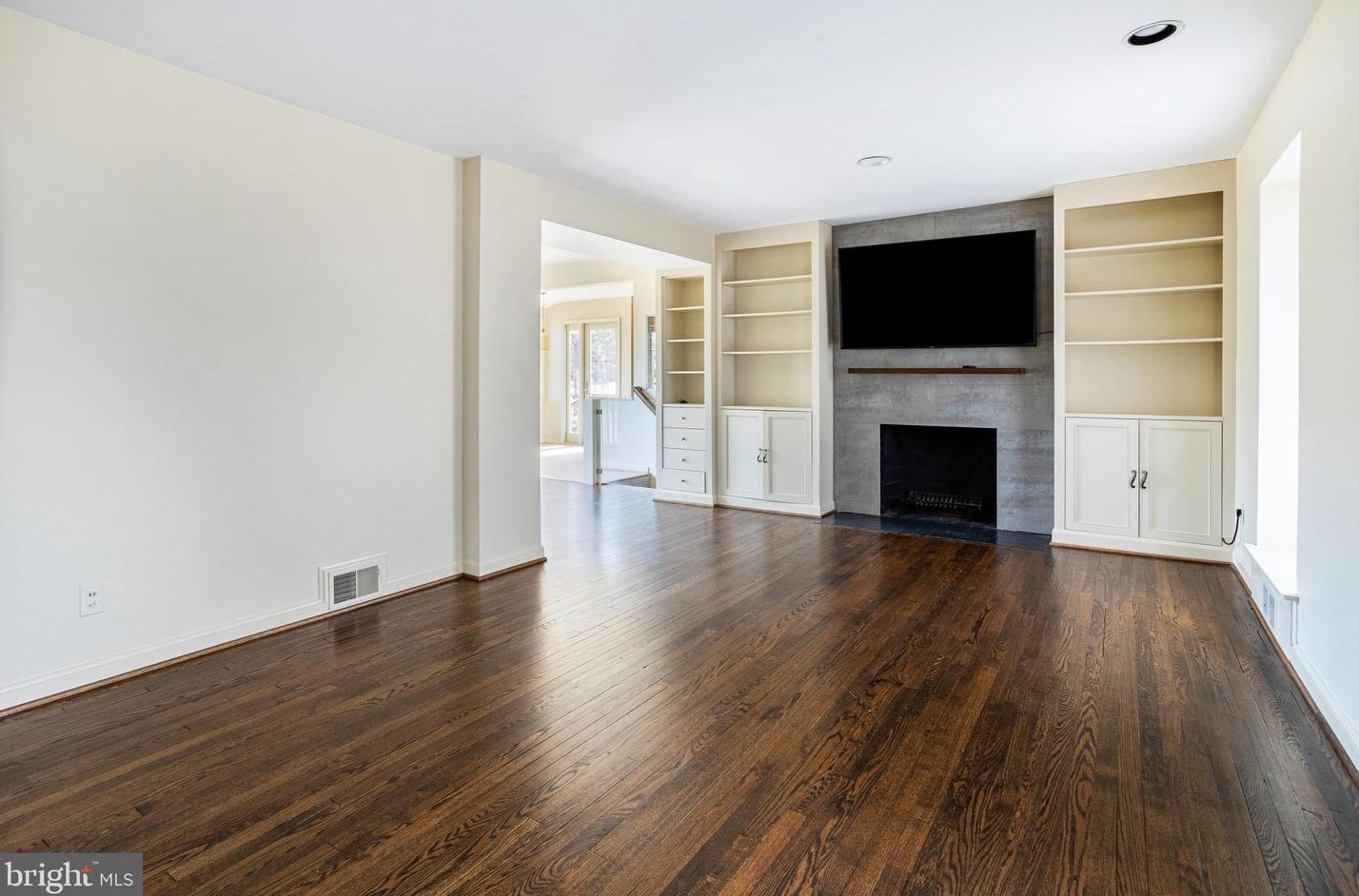 7617 Arnet Ln, Bethesda MD  20817-5502 exterior