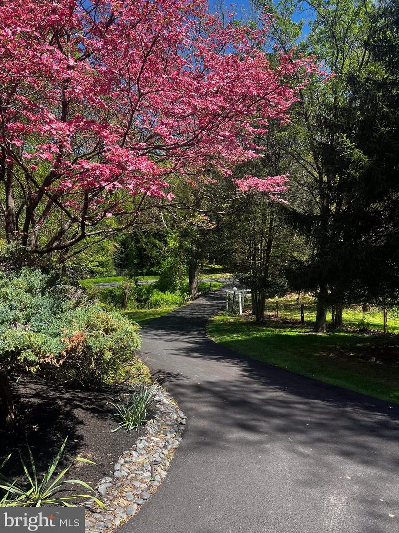 13814 Hidden Glen Ln, Gaithersburg, MD 20878