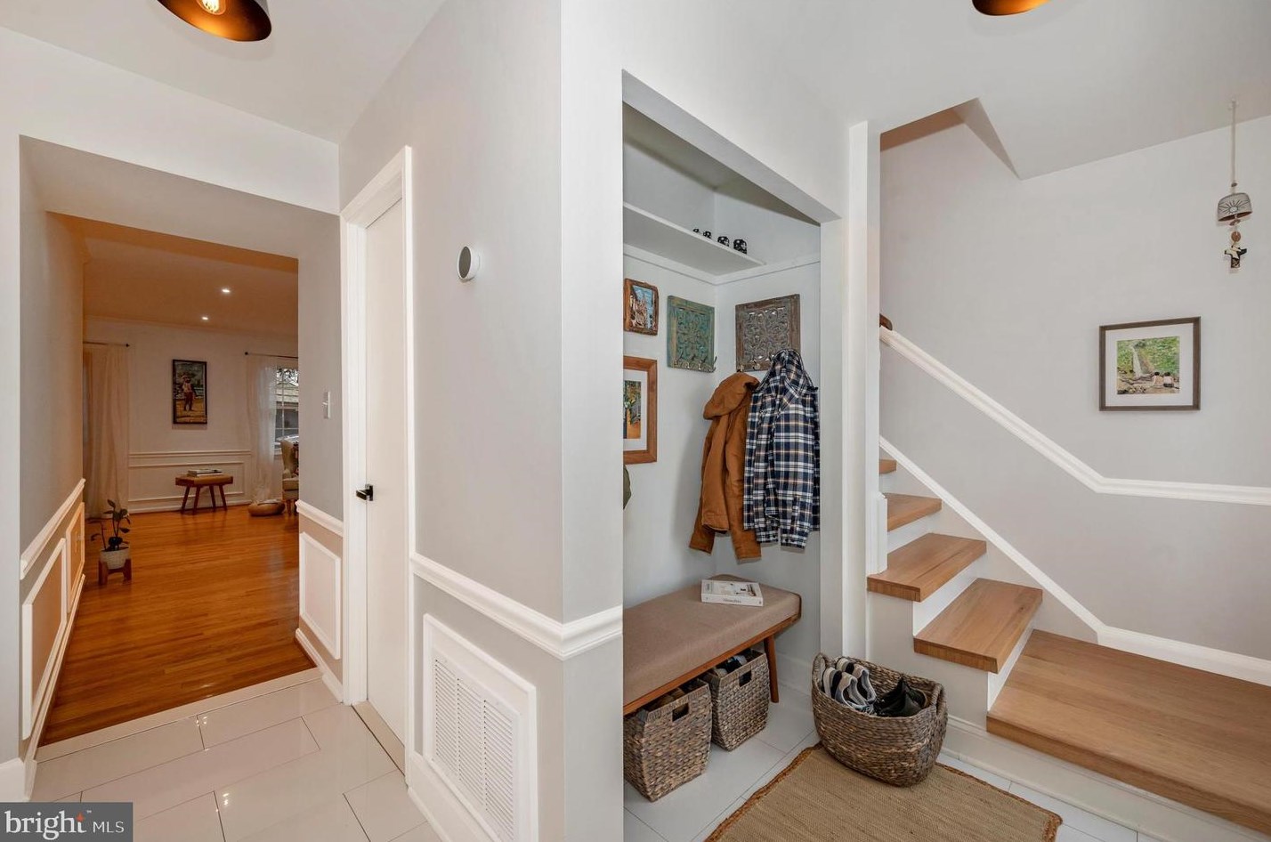 26 Castle Ct, Gaithersburg, MD 20878-1926