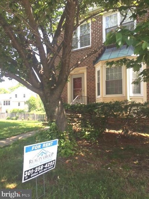 12407 Herrington Manor Dr, Silver Spring, MD 20904