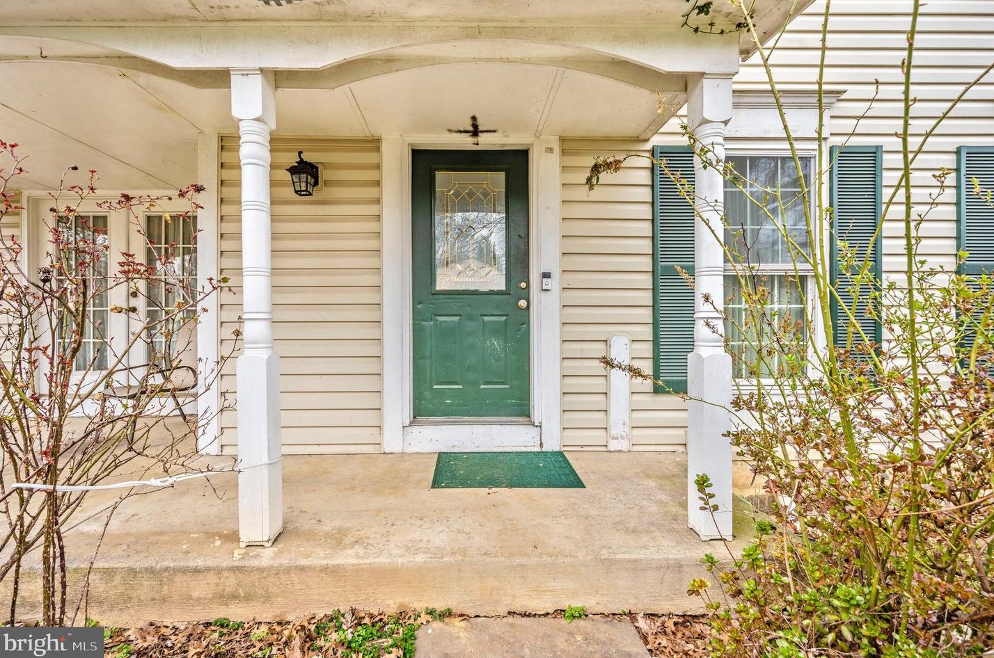 239 Perrywinkle Ln, Gaithersburg, MD 20878-1128