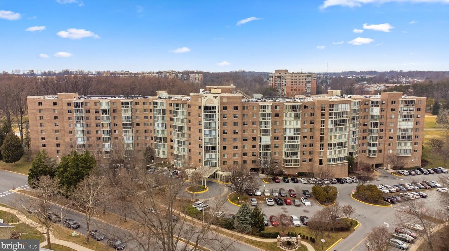 3005 S Leisure World Blvd #520, Silver Spring, MD 20906