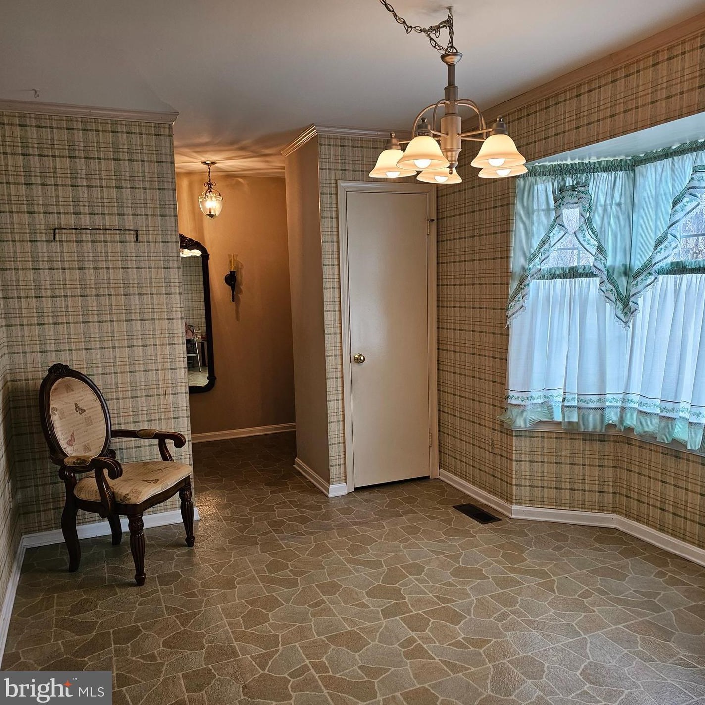 18309 Gardenia Way, Gaithersburg MD  20879-4655 exterior