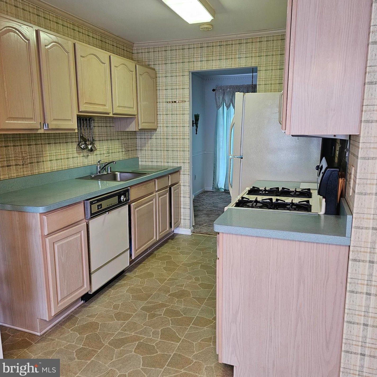 18309 Gardenia Way, Gaithersburg MD  20879-4655 exterior