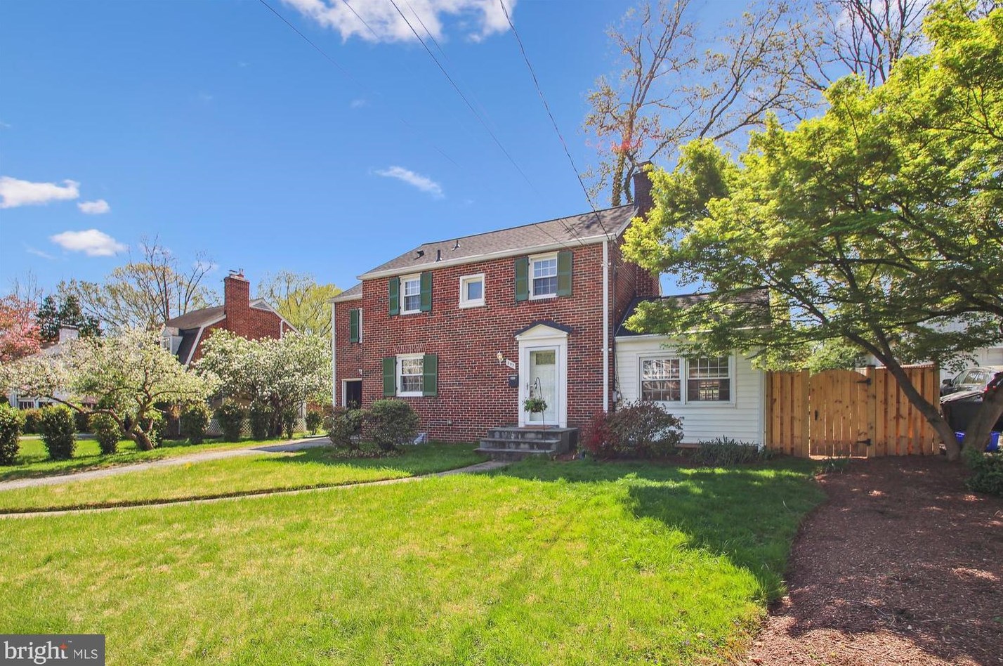 203 Lexington Dr, Silver Spring, MD 20901