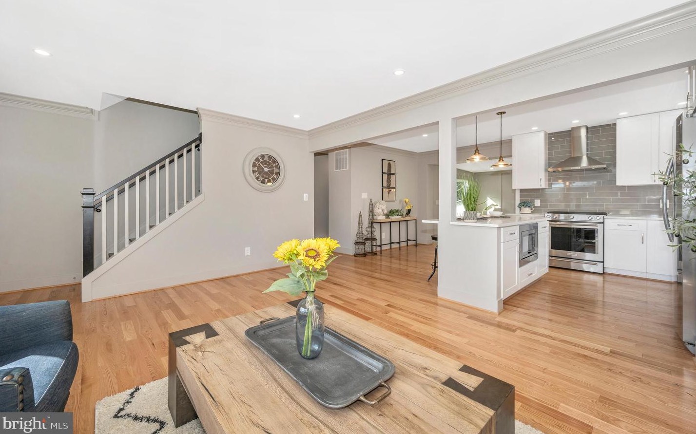 10104 Renfrew Rd, Silver Spring, MD 20901