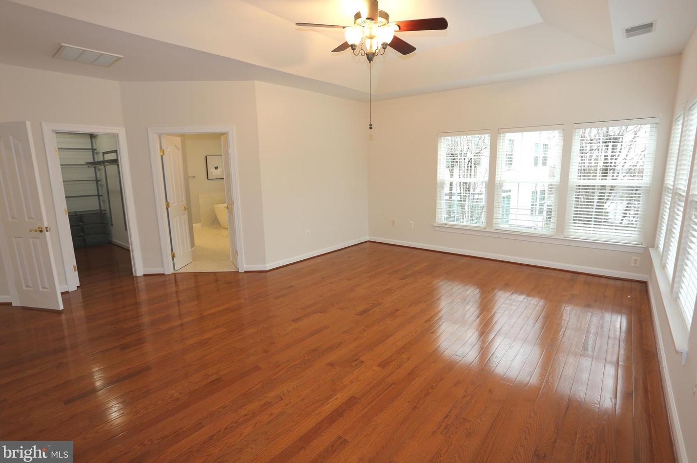 13603 Gum Spg Dr, Rockville MD 20850-3587 exterior