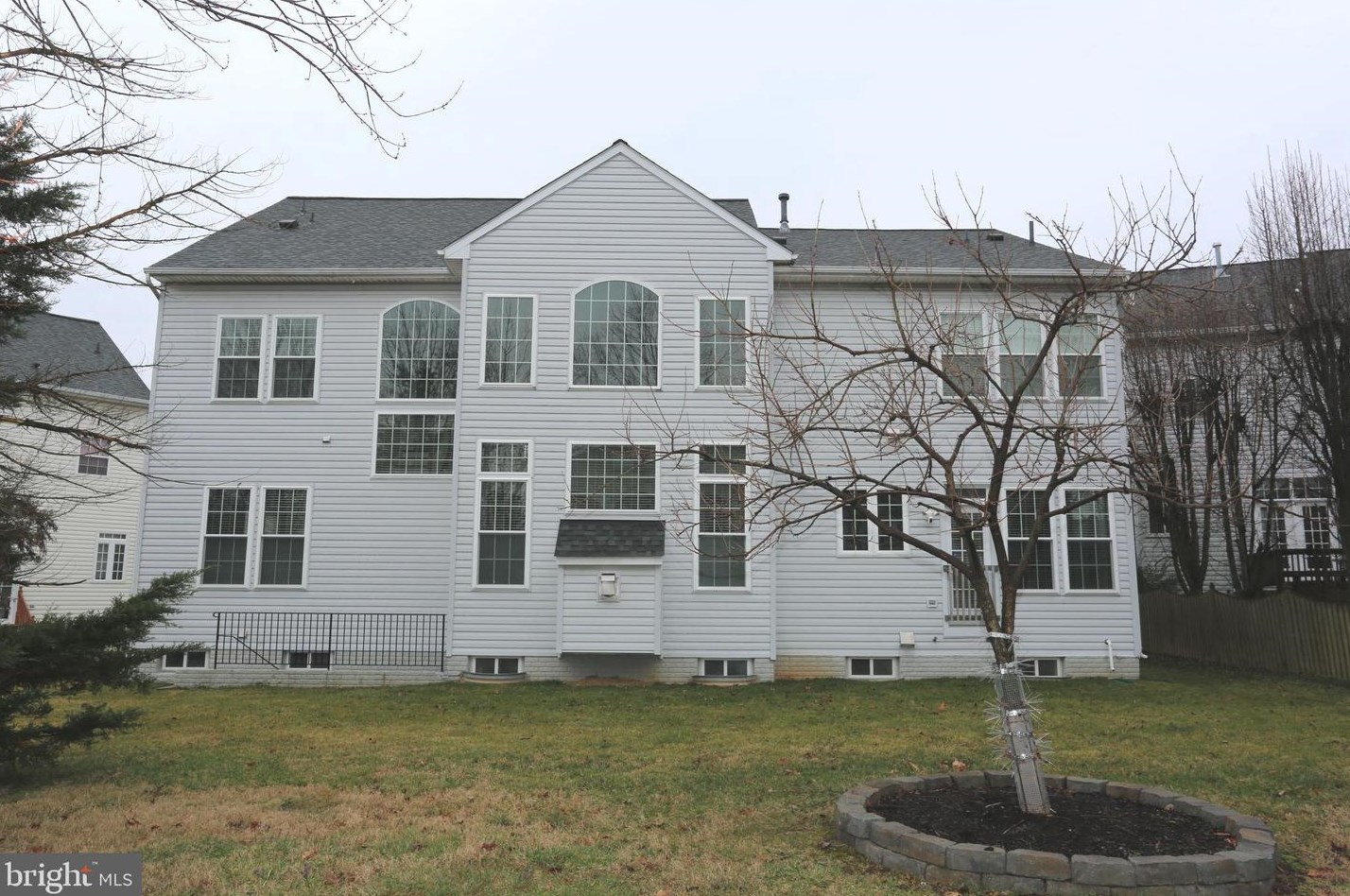 13603 Gum Spg Dr, Rockville MD 20850-3587 exterior