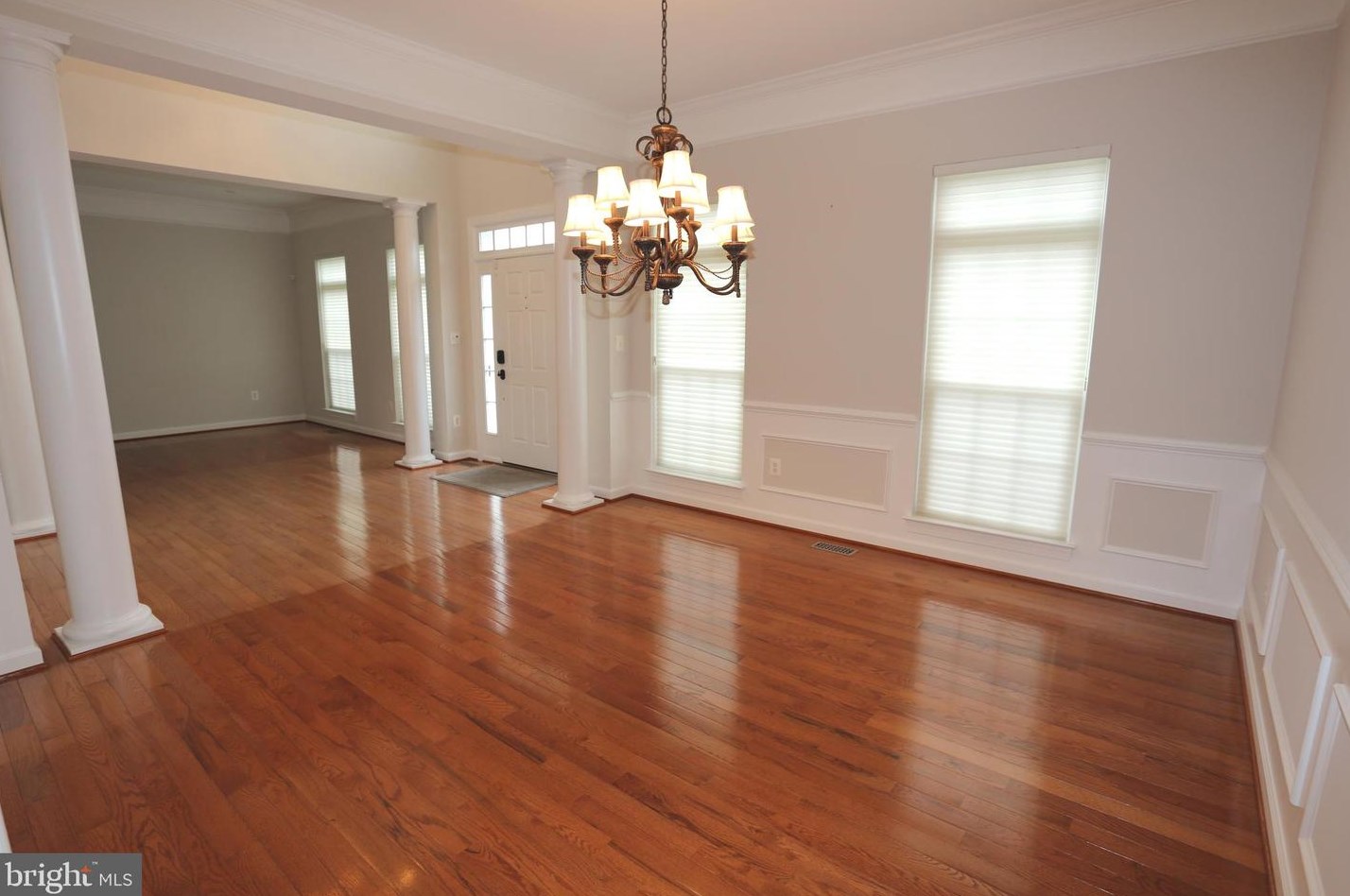 13603 Gum Spg Dr, Rockville MD 20850-3587 exterior