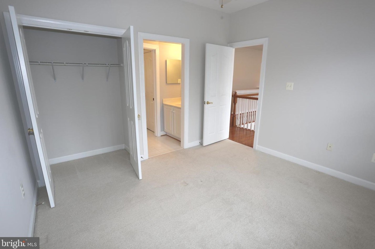 13603 Gum Spg Dr, Rockville MD 20850-3587 exterior