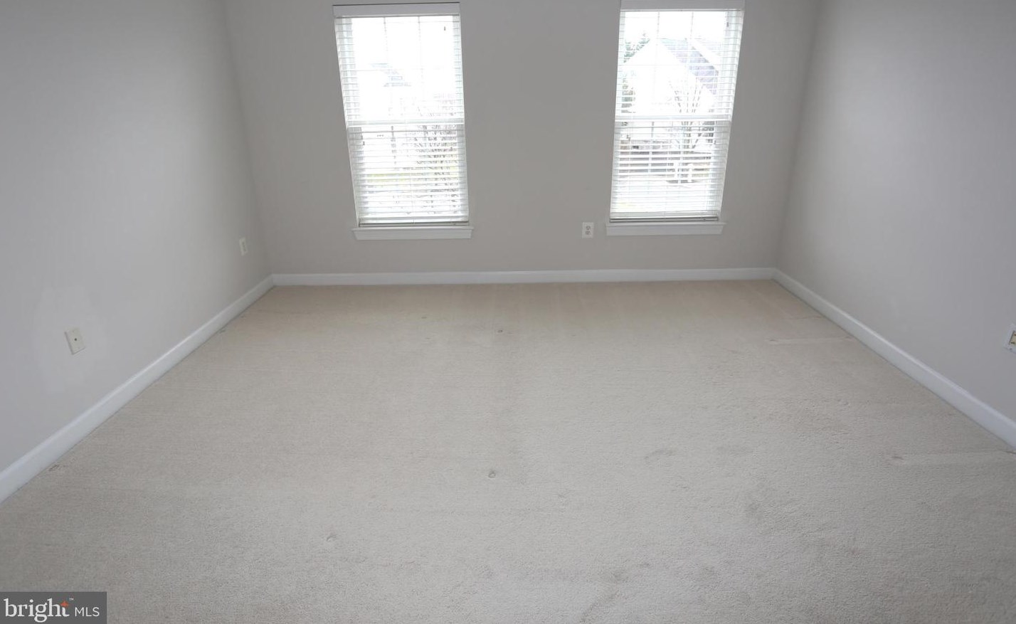 13603 Gum Spg Dr, Rockville MD 20850-3587 exterior