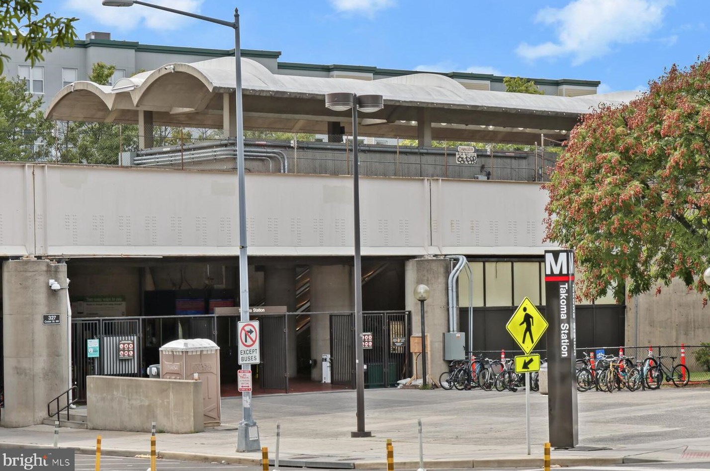 6901 Westmoreland Ave, Silver Spring MD 20912-4409 exterior