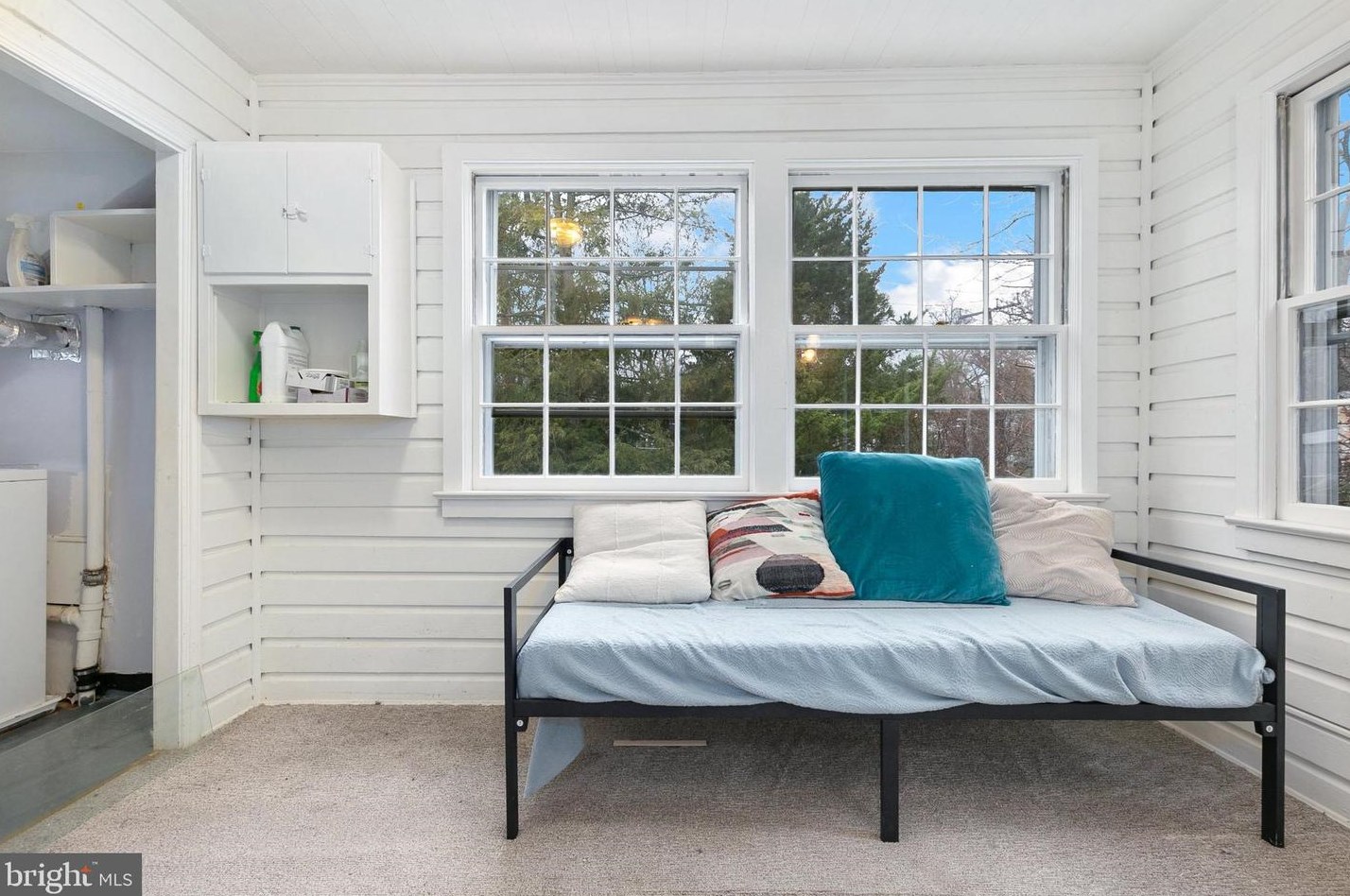 6901 Westmoreland Ave, Silver Spring MD 20912-4409 exterior