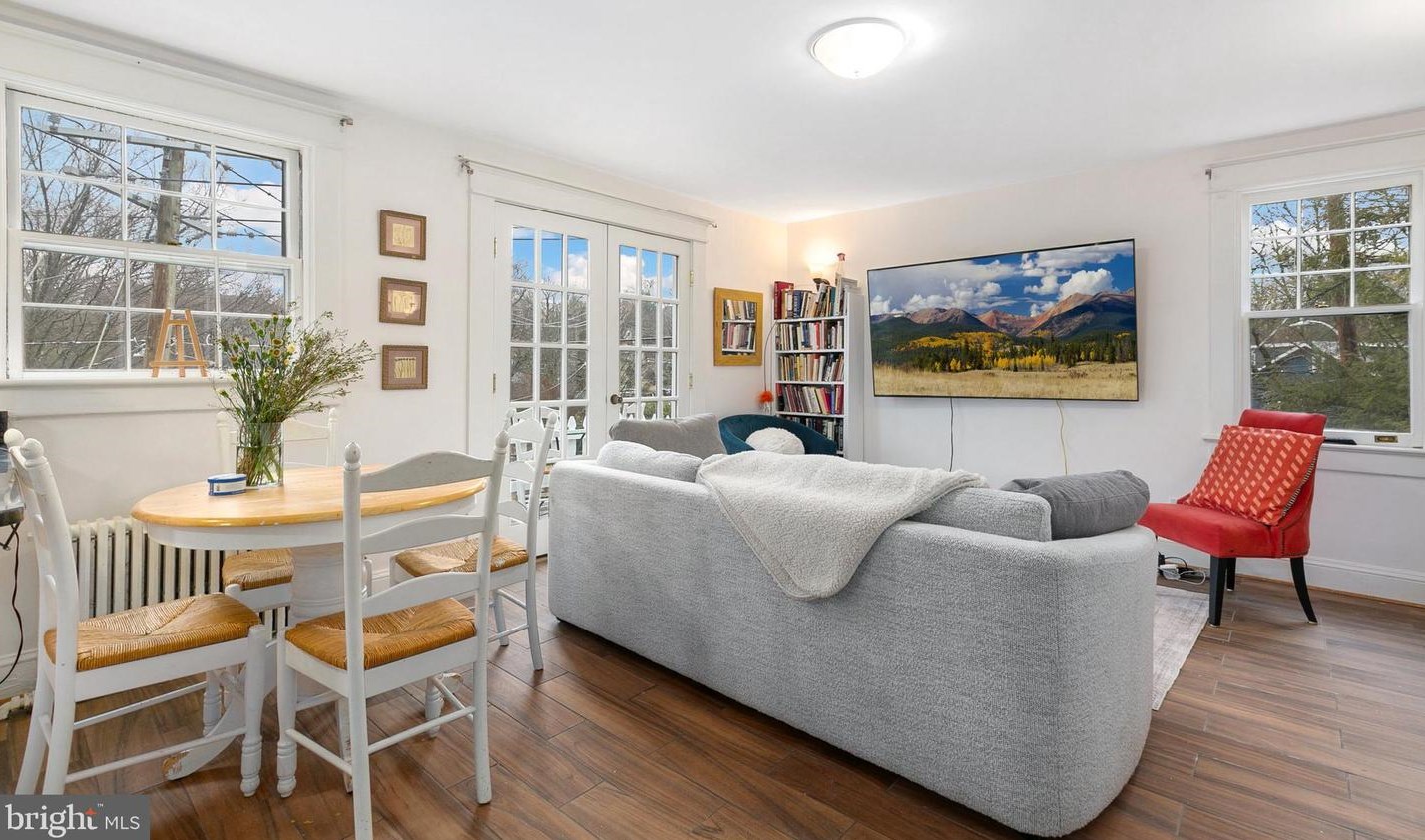 6901 Westmoreland Ave, Silver Spring MD 20912-4409 exterior