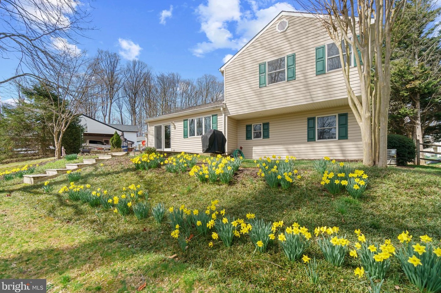 17705 Overwood Dr, Olney, MD 20832-2014