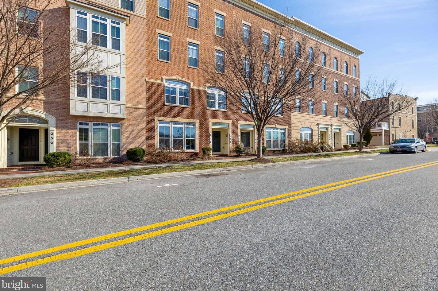 256 Urban Ave, Gaithersburg, MD